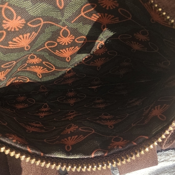 Spartina 449 Brown Suede and Leather Fringe Crossbody Bag with adjustable Strap - Picture 10 of 16